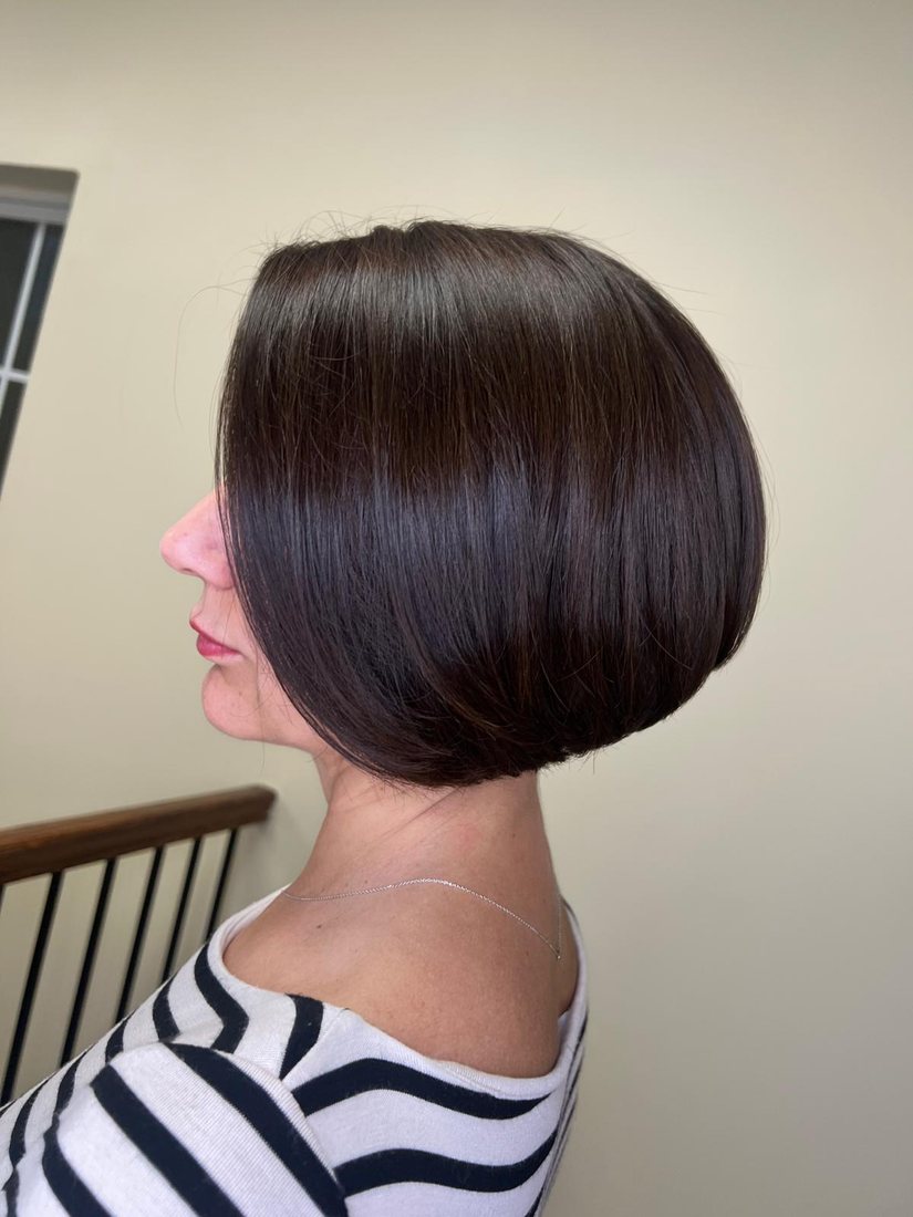 Sharp dark bob