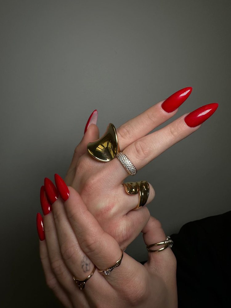 Red stiletto nails