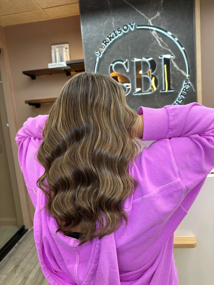 Hollywood waves styling